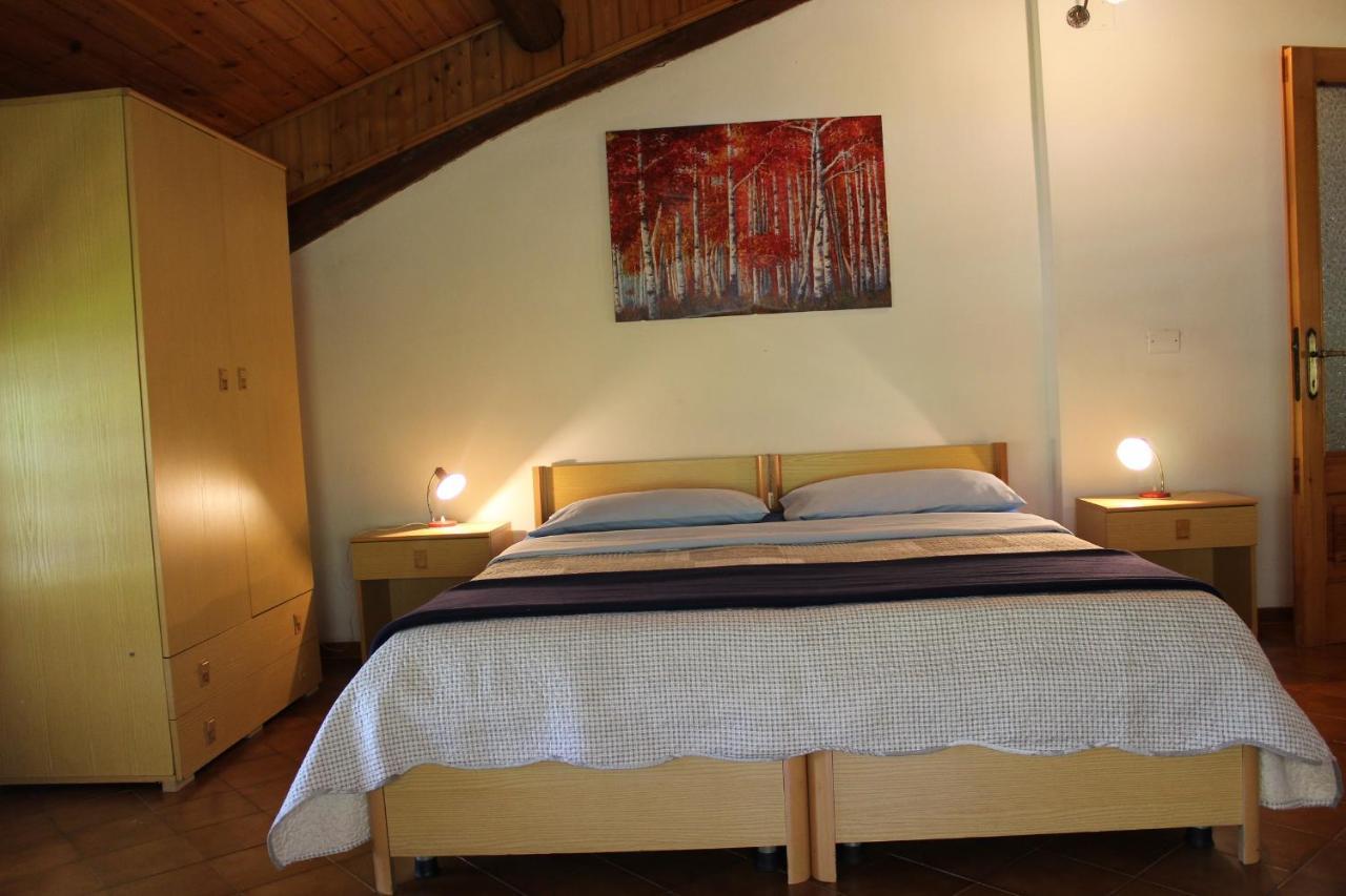 Residence Zecchini Tiarno di Sotto Buitenkant foto