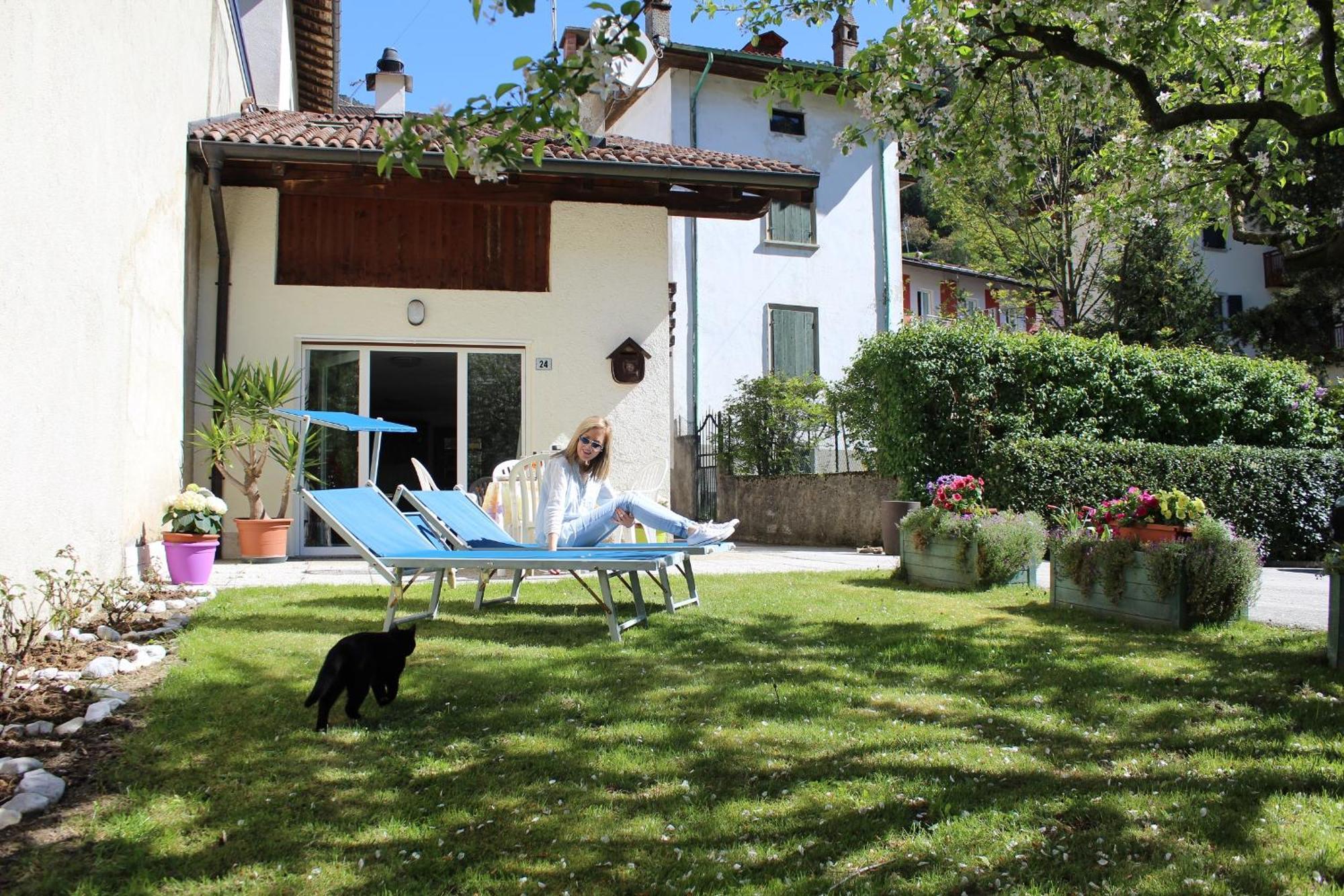 Residence Zecchini Tiarno di Sotto Kamer foto